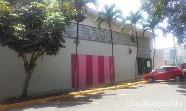 Local Comercial/Industrial en Caguas. ¡Tremenda Localización!