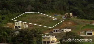 Solar Alto y Amplio - Aguas Buenas