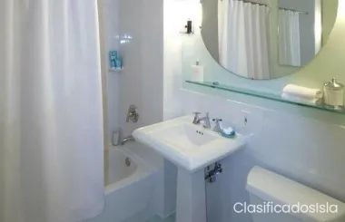 2 bedrooms & 1 bathroom