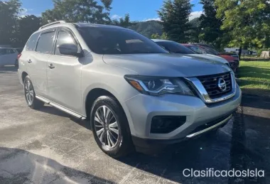 2017 Nissan Pathfinder FWD SL