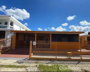 3 bedrooms, 2 bathrooms