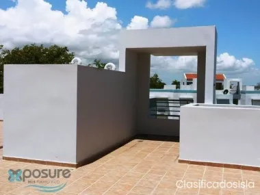 Beautiful corner Penthouse apartmen