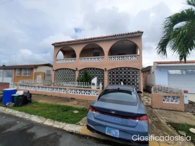 CASA LEVITTOWN TOA BAJA (PUEBLO)