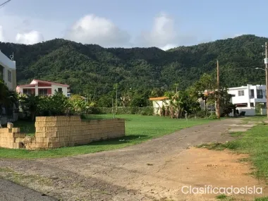 Cerca de la playa Bo. Guardarraya