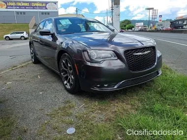Chrysler 300 2018