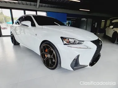 Lexus IS 2020