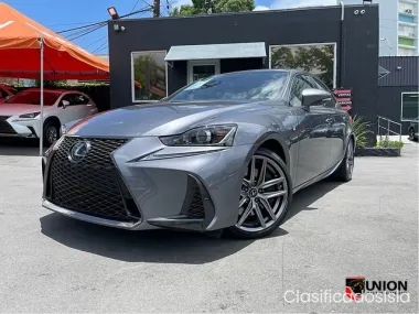 Lexus IS 2020