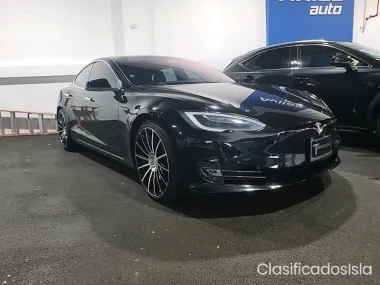 Tesla Model S 2018