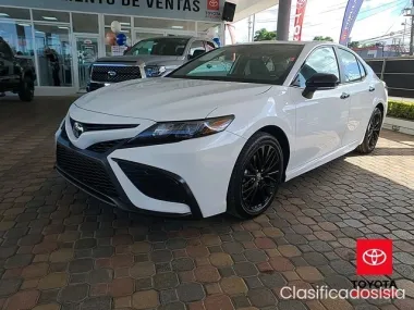 Toyota Camry SE 2022