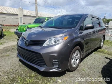 Toyota Sienna 2020