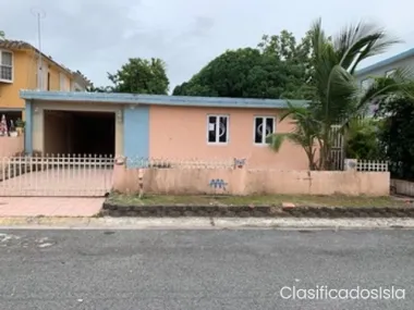 URB. LOS PASEOS C/CONDADO 3588 (15)