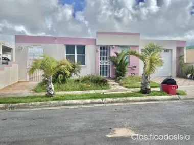 10 Calle Victoria, Naguabo, PR 0071