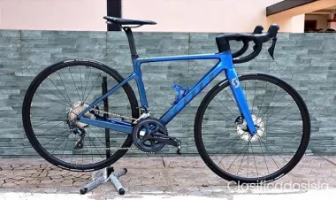 2020 Scott Addict RC 30