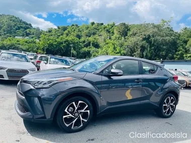 2020 Toyota C-HR XLE FWD (Natl)
