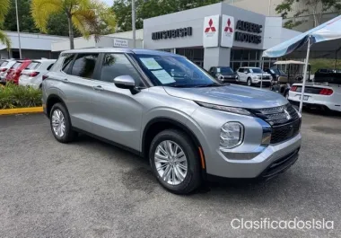 2022 Mitsubishi Outlander ES FWD