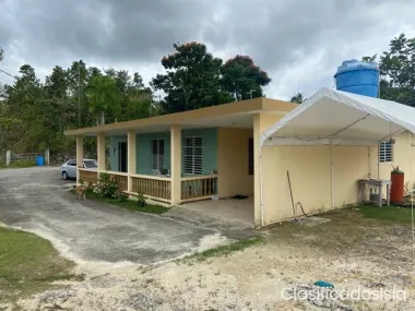 Casa con 18 Cuerdas en Lares