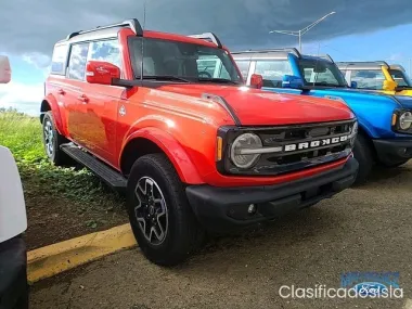 Ford Bronco Base 2021