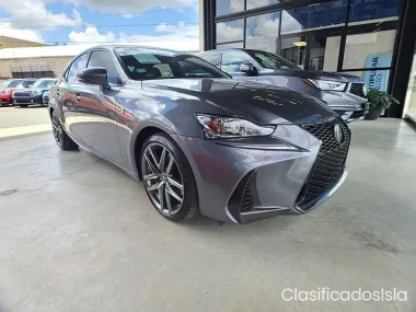 Lexus IS 2018