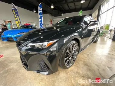 Lexus IS 2021