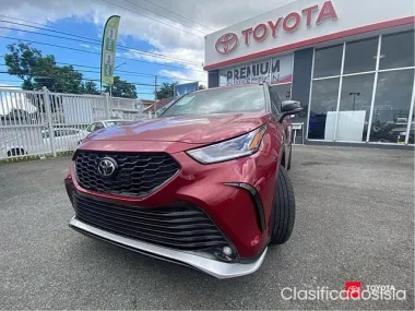 Toyota Highlander 2021