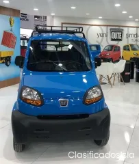 Coche Bajaj Qute y Triciclos