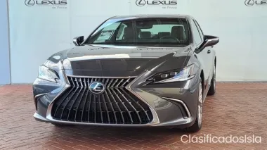 Lexus ES 2022