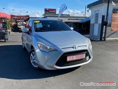 Toyota Yaris STD 2017