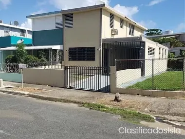 Excellent property with 3 bedrooms and 1.5 bathrooms