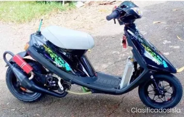 Scooter Yamaha racing 