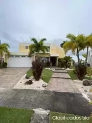 Welcome to this charming Double gated community 