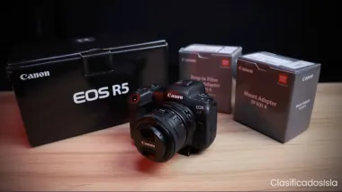 Canon EOS R5 / Sony a7s lll
