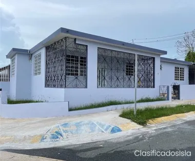 4 BEDROOMS 2BATH FOR RENT 