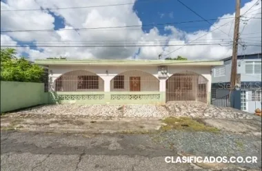 124 9th Street Villa Del Rio Toa Alta, PR 00953