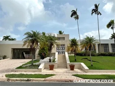 Esta impresionante casa en alquiler 