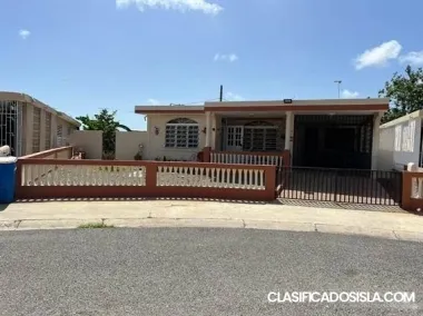 The dreamy atmosphere of a lovely 3BR 2BATH home