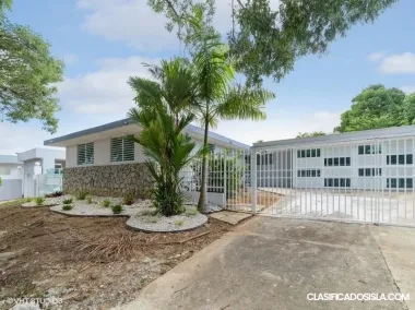 A Five bedrooms, three bathrooms in Guaynabo For Rent