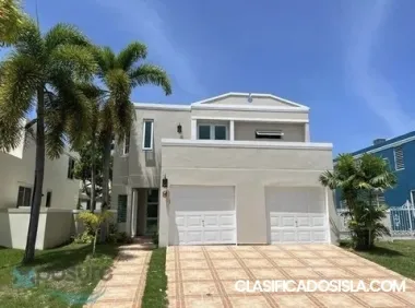 BEAUTIFUL 4 BEDROOMS SINGLE FAMILY HOME AVAILABLE FOR RENT