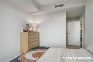 1 bedroom, 1 bathroom, and the conv