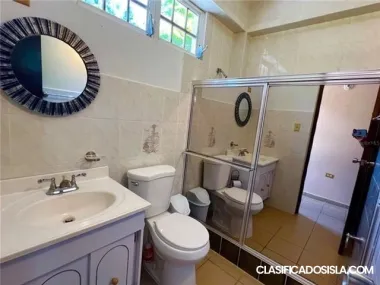 Amplia y cómoda propiedad