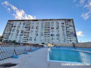 Apt. con piscina a 3min aeropuerto.