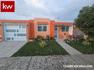 Casa en Urb. Jardines De La Reina