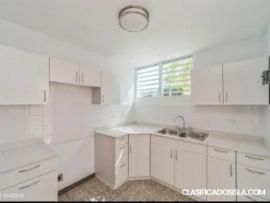 Hermosa casa toa baja