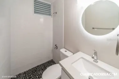 Una hermosa casa disponible para al