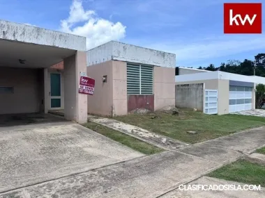 Casa en Urb. Hacienda Paloma