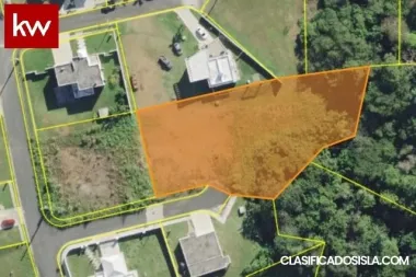 Terreno en Urb. Hacienda El Paraiso