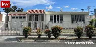 Urb Condado Moderno, Casa en Caguas