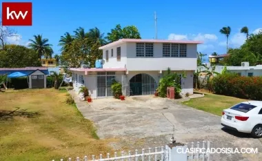 Urb Sardinera Beach, Casa en Dorado