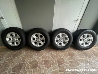 Gomas con Aros 17” 4Runner SR5 2023