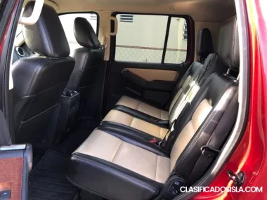 Ford Explorer 2solo 41k millaje new