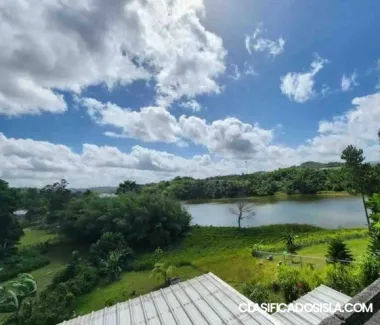 Propiedad frente al lago de Cidra